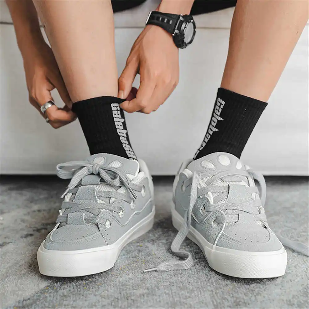 Женская школьная обувь в стиле – обзор и цена Tech Office Wear Men